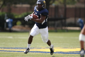 TCNJ Running Back Khani Glover