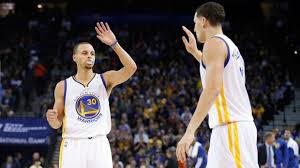 Stephen Curry and teammate Klay Thompson